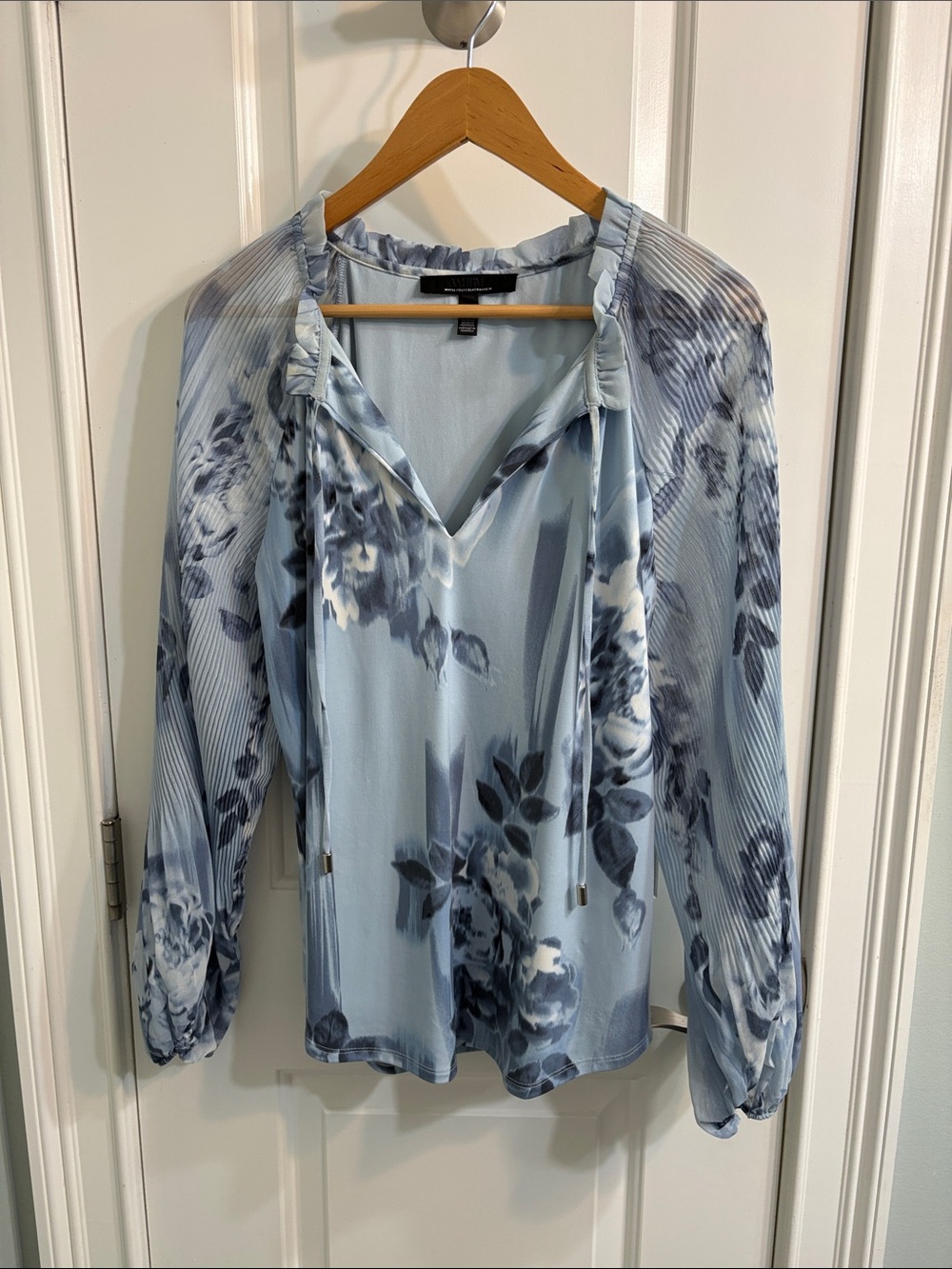White House Black Market Light Blue Floral Tie-Neck Blouse